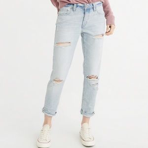 Abercrombie & Fitch Ames Slim Boyfriend Jeans